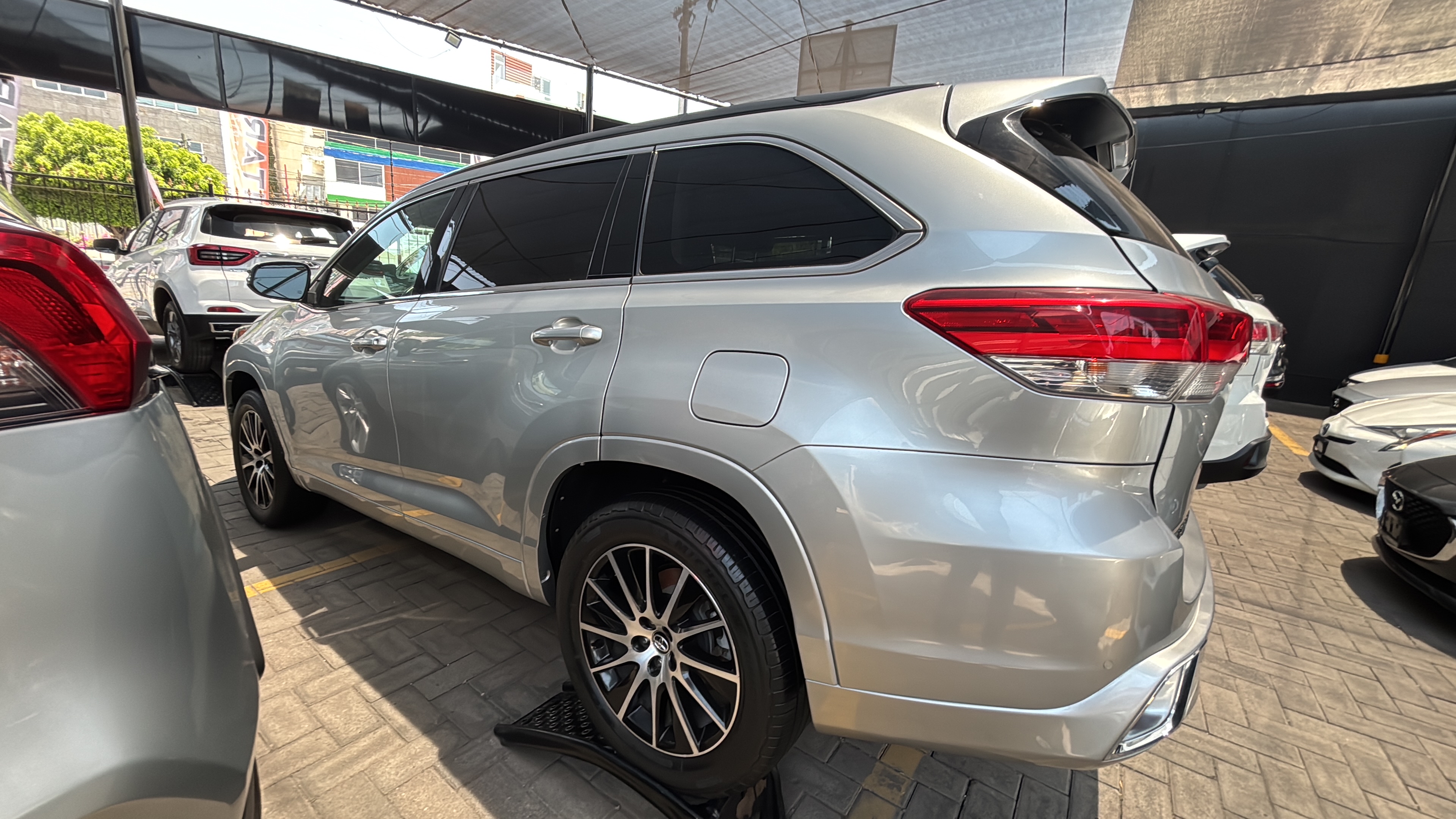 Autos seminuevos - Toyota Highlander 2017